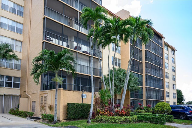 1 of 20 - 3821 Environ Boulevard #202, Lauderhill, FL