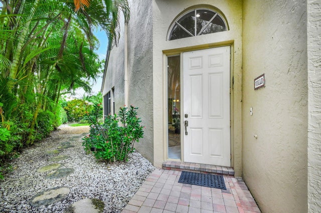 4 of 81 - 4681 Carlton Golf Drive, Lake Worth, FL