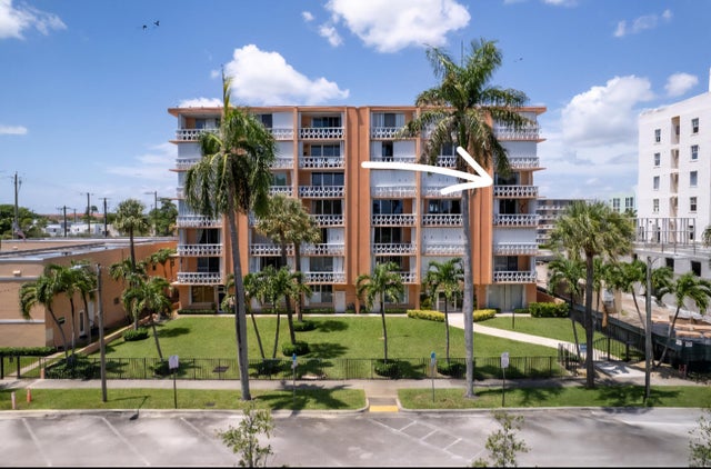 1 of 25 - 15 S Golfview Road #501, Lake Worth Beach, FL