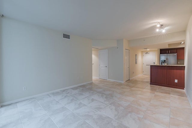 4 of 15 - 403 S Sapodilla Avenue #302, West Palm Beach, FL