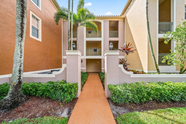 3 of 50 - 11720 Saint Andrews Place #308, Wellington, FL