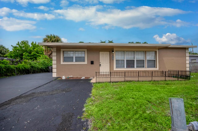 2 of 23 - 1023 N Australian Avenue, West Palm Beach, FL
