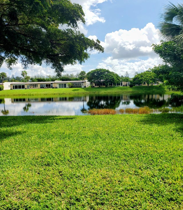 2 of 35 - 116 Golden Lakes Boulevard, West Palm Beach, FL