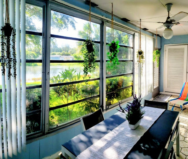 4 of 35 - 116 Golden Lakes Boulevard, West Palm Beach, FL