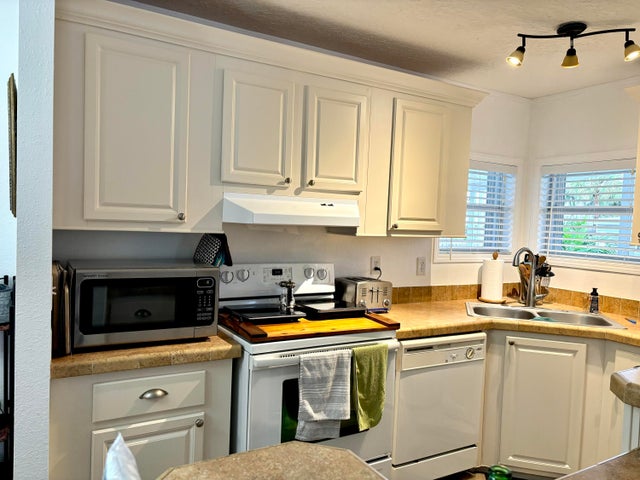 3 of 21 - 1309 W Bougainvillea Drive, Deerfield Beach, FL