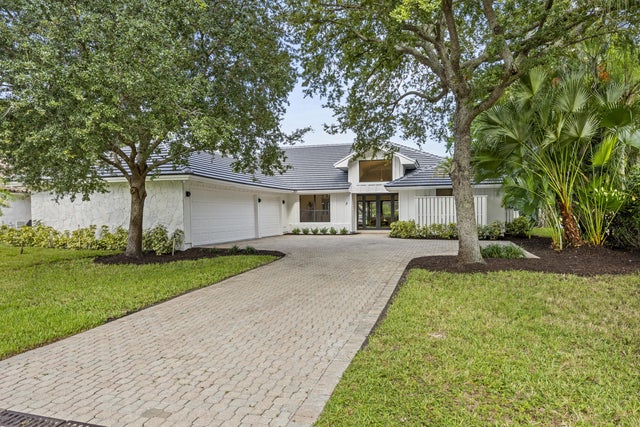 3 Aiden Court, Palm Beach Gardens