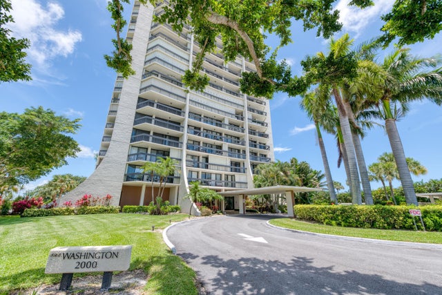 3 of 18 - 2000 Presidential Way #303, West Palm Beach, FL