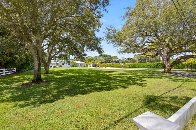 4 of 107 - 4628 Square Lake Drive, Palm Beach Gardens, FL
