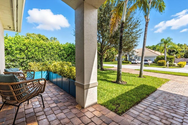 4 of 60 - 8071 Se Windjammer Way, Hobe Sound, FL