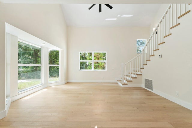 5 of 38 - 16655 105th Drive N, Jupiter, FL