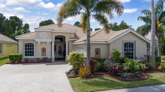 3 of 40 - 665 Sw Lake Charles Circle, Port Saint Lucie, FL