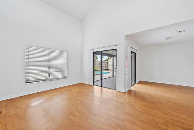 5 of 30 - 4631 Brook Drive, West Palm Beach, FL