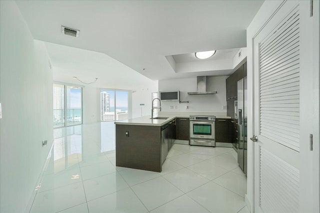 4 of 24 - 200 Sunny Isles Boulevard #2-1701, Sunny Isles Beach, FL