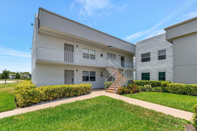 3 of 40 - 164 Normandy D, Delray Beach, FL