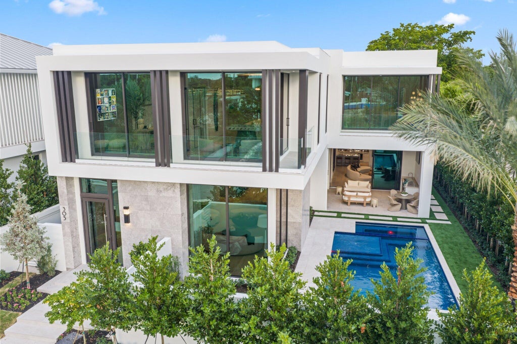 310 Grove Pl, Delray Beach