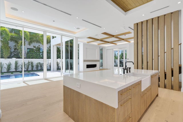 3 of 28 - 310 Grove Place, Delray Beach, FL