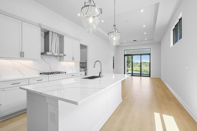 2 of 17 - 403 Se Via Sangro, Port Saint Lucie, FL