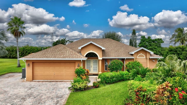 1 of 56 - 152 Sw Hawthorne Circle, Port Saint Lucie, FL