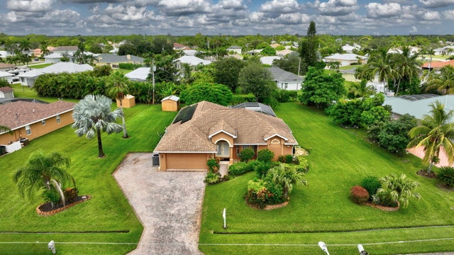 2 of 56 - 152 Sw Hawthorne Circle, Port Saint Lucie, FL