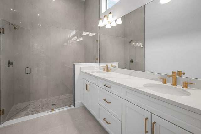 4 of 15 - 399 Se Via Sangro, Port Saint Lucie, FL