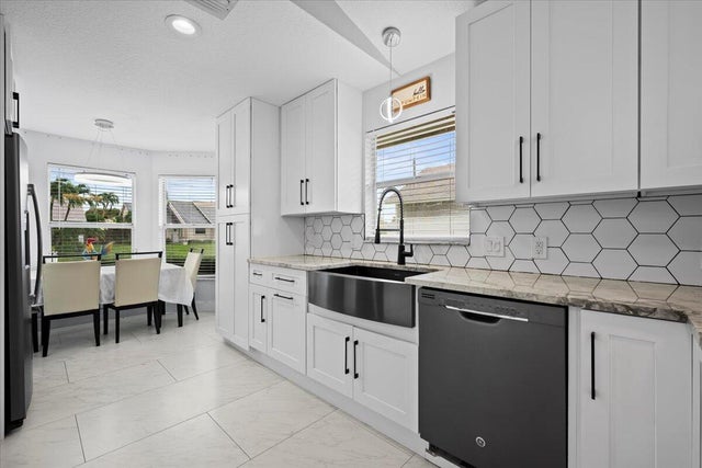 3 of 12 - 6053 Lucerne Street, Jupiter, FL