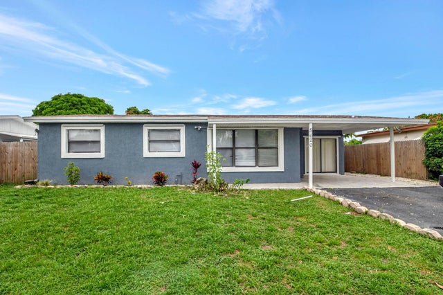 1 of 38 - 5620 S 38th Street, Greenacres, FL