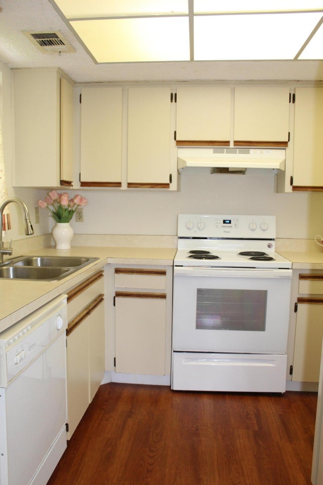5 of 38 - 1522 Se Royal Green Circle #p-204, Port Saint Lucie, FL