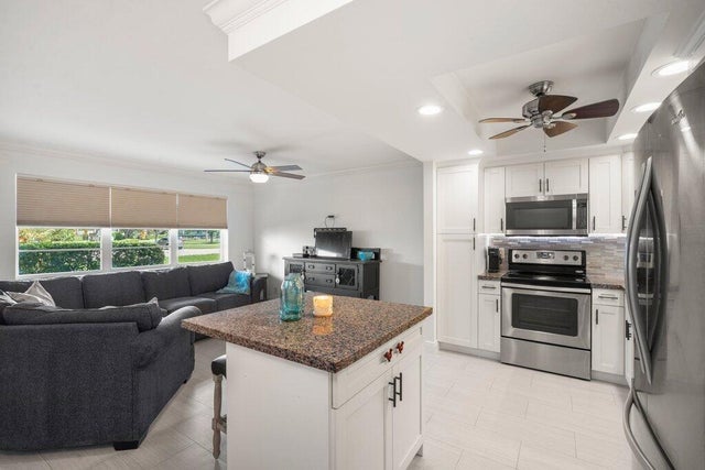 4 of 22 - 10 Farnham A #10, Deerfield Beach, FL