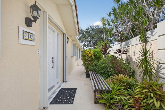 2 of 39 - 7112 Grassy Bay Drive, West Palm Beach, FL