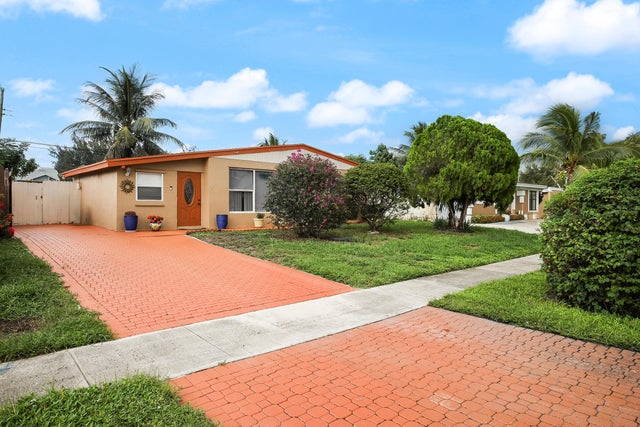1 of 25 - 577 Tallulah Road, Lake Worth, FL