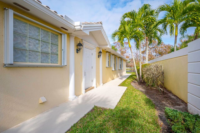 3 of 35 - 12280 Sw Elsinore Drive, Port Saint Lucie, FL