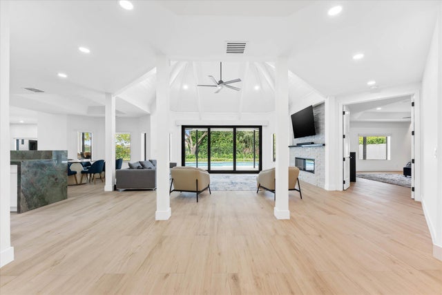 5 of 50 - 2670 Tecumseh Drive, West Palm Beach, FL