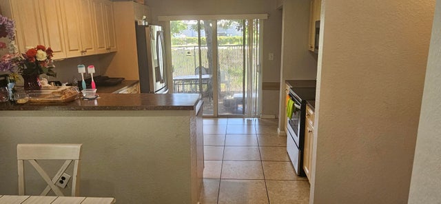 4 of 9 - 524 Southridge Road, Delray Beach, FL