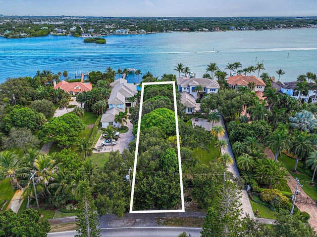 4 of 38 - 114 W Riverside Drive, Jupiter, FL