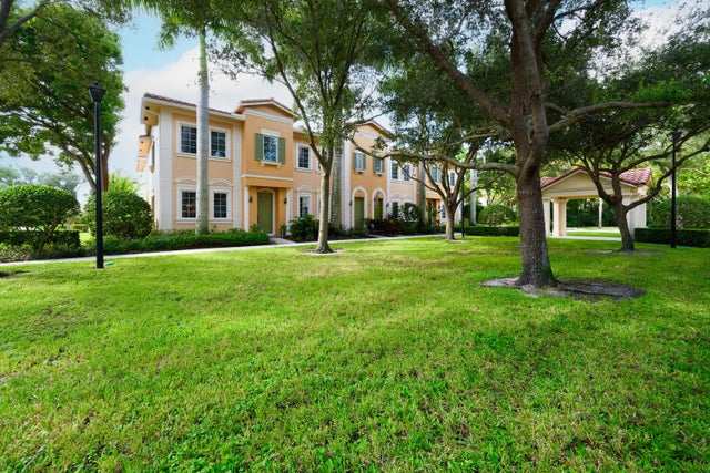 1 of 39 - 117 Glencullen Circle, Jupiter, FL