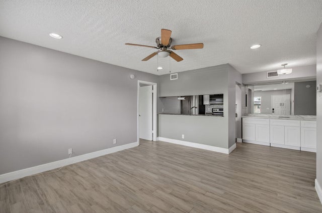 4 of 46 - 7125 Golf Colony Court #202, Lake Worth, FL