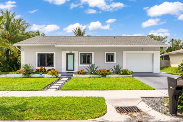 2 of 37 - 728 Ne 9th Avenue, Boynton Beach, FL