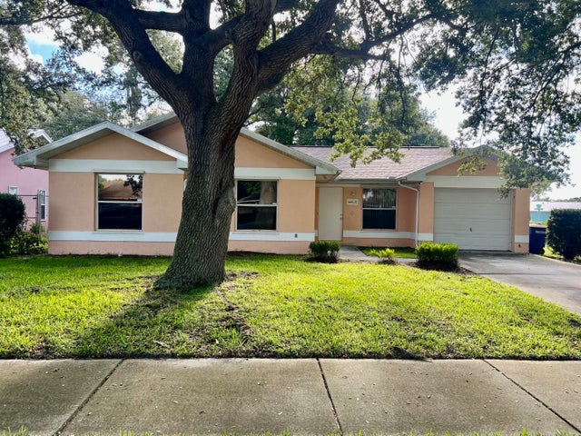 2 of 39 - 1200 Palm Walk Lane, Fort Pierce, FL