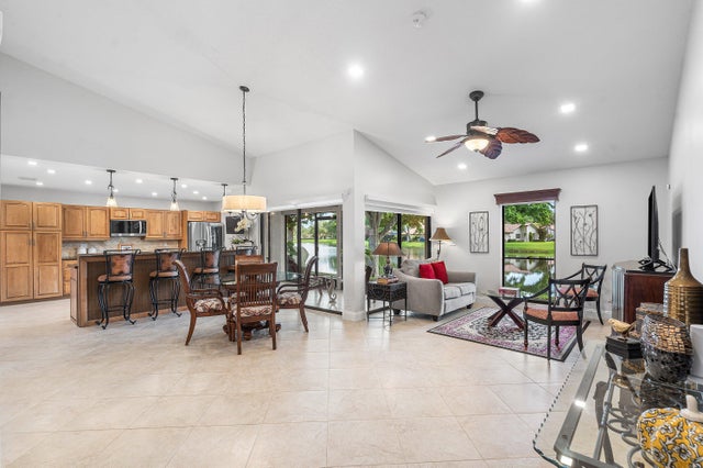 2 of 37 - 3113 Lake Shore Drive, Deerfield Beach, FL