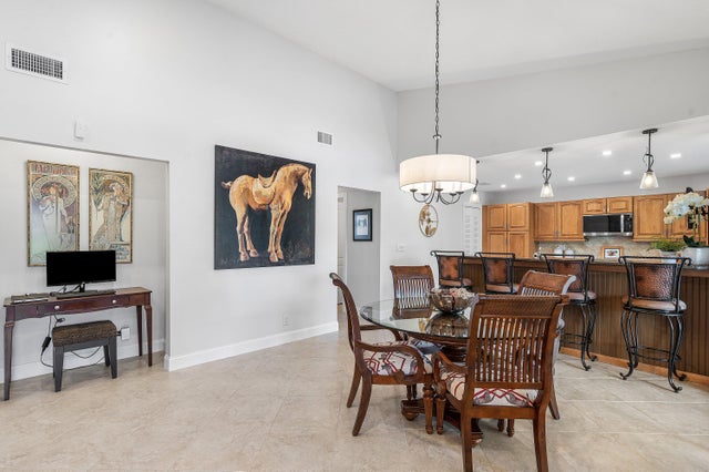 5 of 37 - 3113 Lake Shore Drive, Deerfield Beach, FL