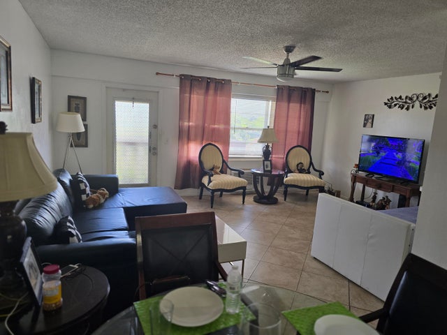 4 of 25 - 41 Brighton #a, Boca Raton, FL