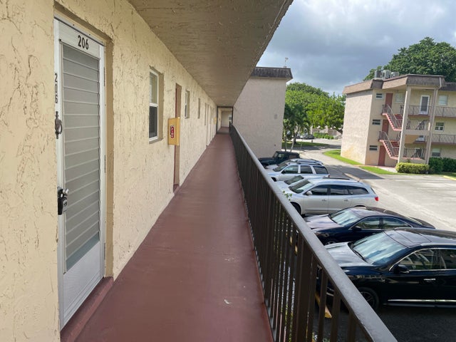 3 of 70 - 705 Lori Drive #206, Palm Springs, FL