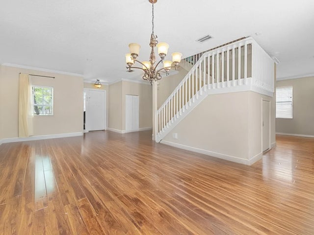 1 of 29 - 168 Canterbury Place, Royal Palm Beach, FL