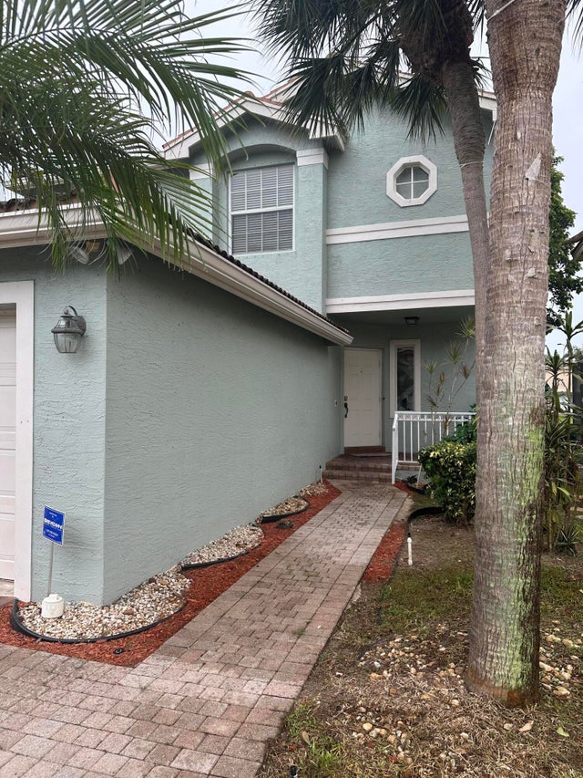 4 of 27 - 5012 Starblaze Drive, Greenacres, FL