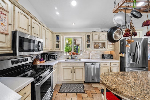 5 of 27 - 1290 Ne 4th Avenue, Boca Raton, FL