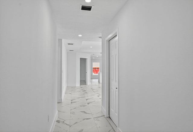 5 of 25 - 4901 Alberta Avenue, West Palm Beach, FL