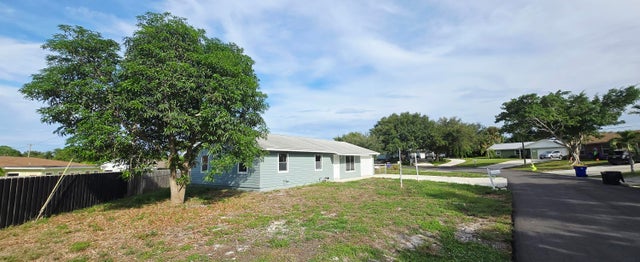 2 of 22 - 2331 Ne Ne 15th Ct Court, Jensen Beach, FL