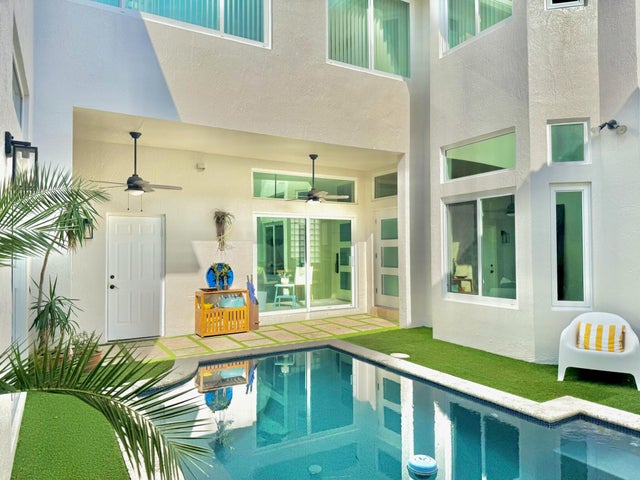 1 of 28 - 1087 Satinleaf Street, Hollywood, FL