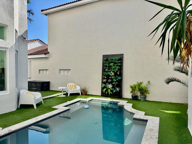 5 of 28 - 1087 Satinleaf Street, Hollywood, FL