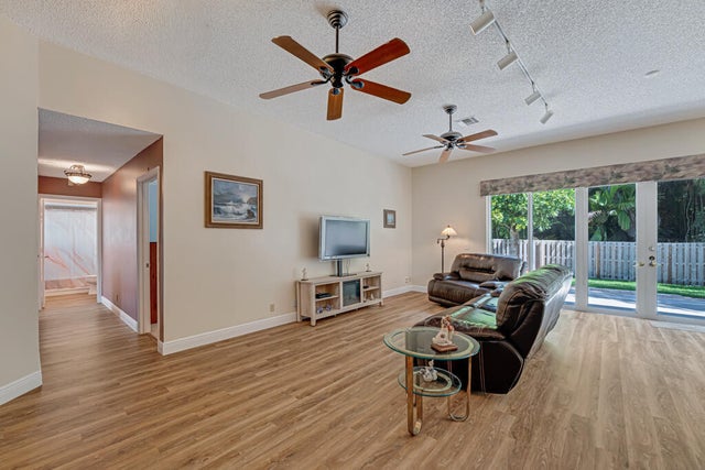4 of 49 - 9935 Cross Pine Court, Lake Worth, FL